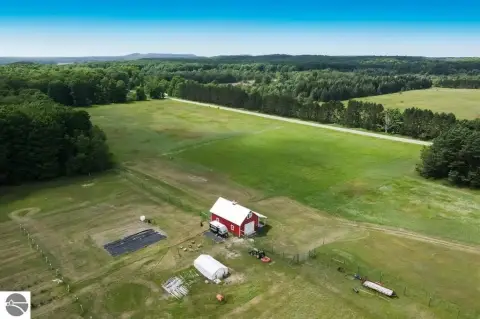 Agricultural Land with Pole Barn