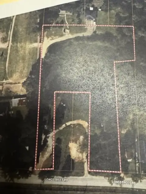 Willis, TX Commercial Property