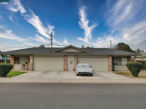 Duplex With Attached Garages