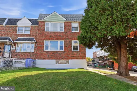 End-Unit Duplex with Garage