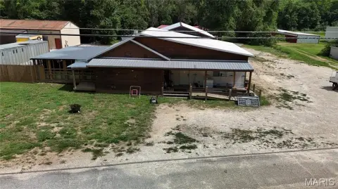 Mixed-Use Property with 5 Units