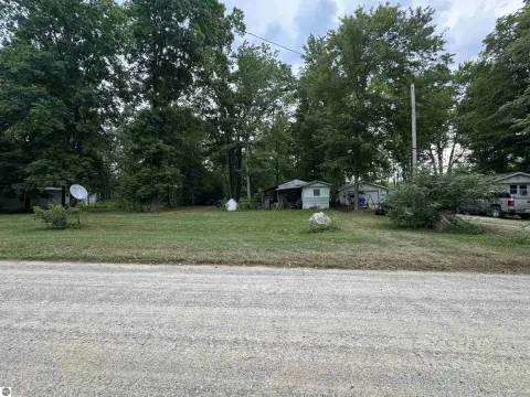 Aviation Property with RV Parking