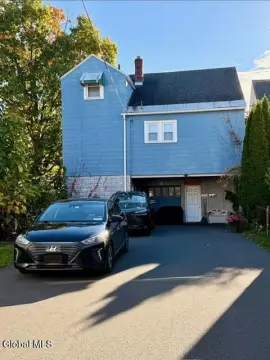 Duplex with Garage
