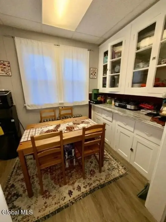 Picture 4