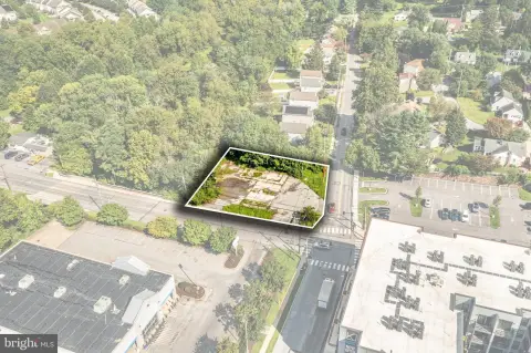 C-2 Commercial Corner Land