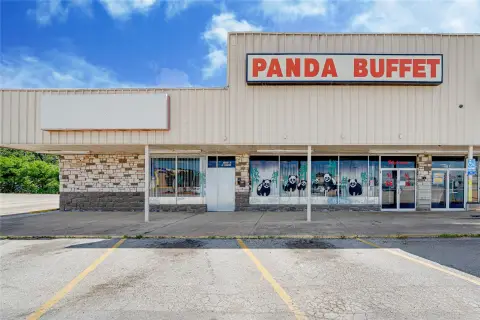 Restaurant Property with Buffet
