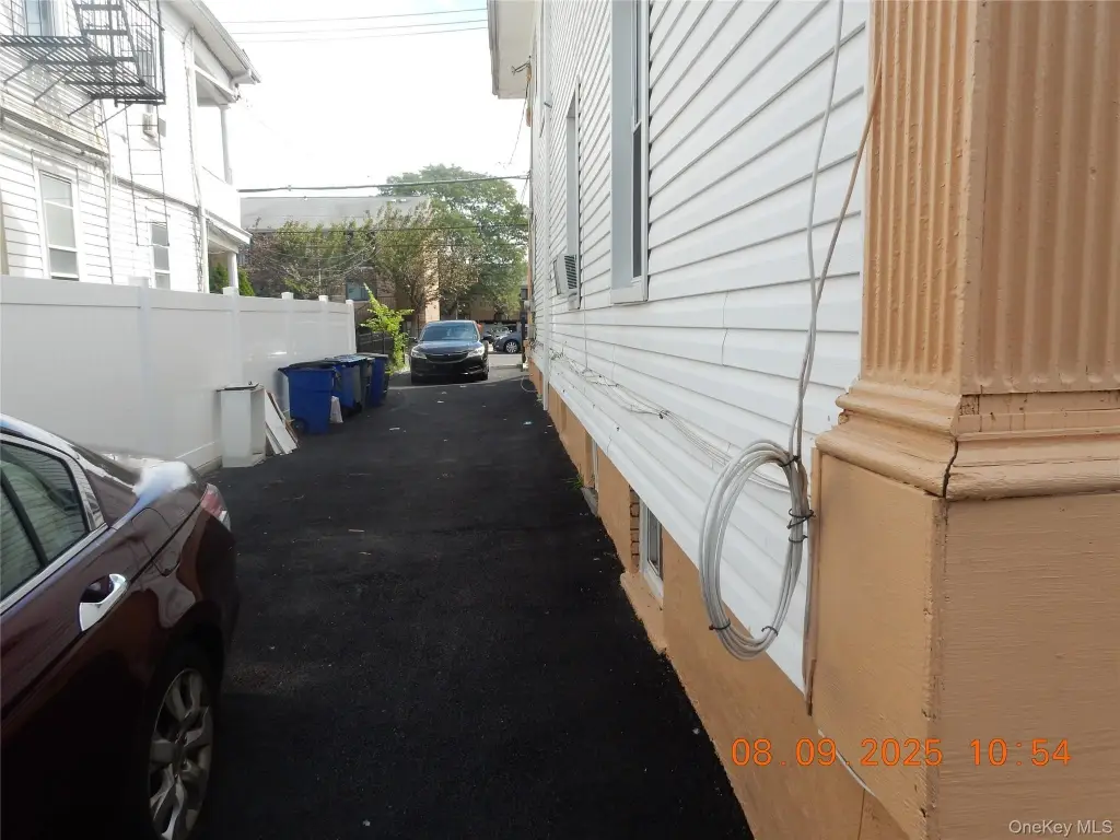Picture 10