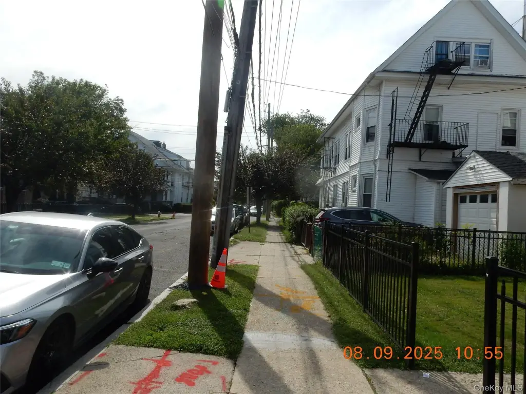Picture 11