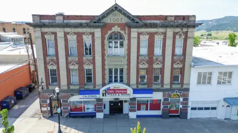 Historical Commercial Building in Colville