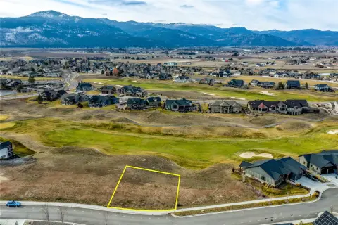 Residential Land with Mountain Views