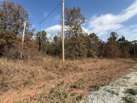 Acreage Lot in Noble, OK
