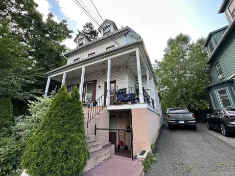 Colonial Quadruplex in Historic Nyack