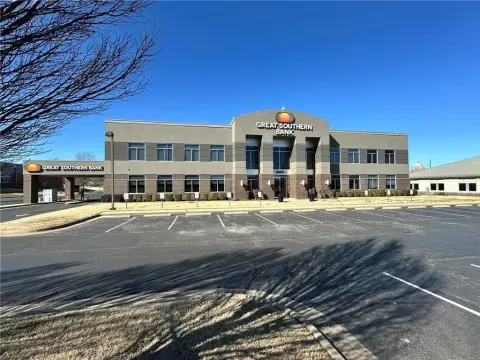 Rogers Office Space in Pinnacle