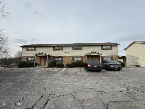 Sixplex in Prime Location