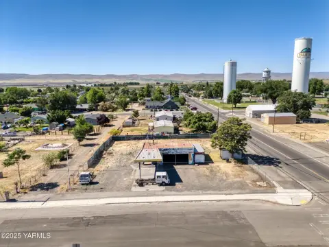 Commercial Lot in Mabton, WA