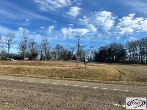 Commercial Lot on Highway 79