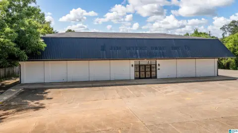 Tuscaloosa Commercial Property with Warehouse