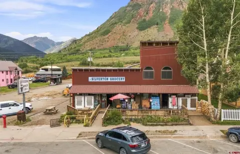 Grocery Store with On-Site Residence