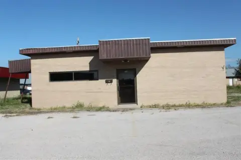 Brady, TX Office Building