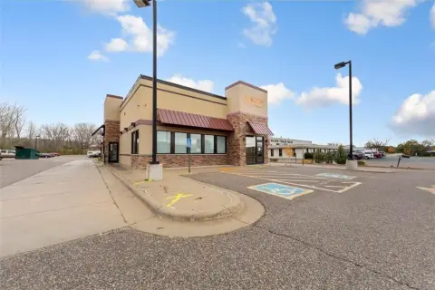 Mankato Drive-Thru Commercial Space