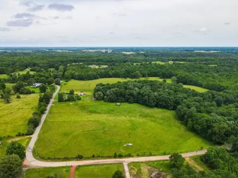 Scenic Land in Lexington, AL