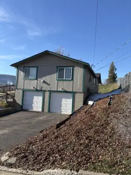 Well-Maintained Duplex Near Downtown