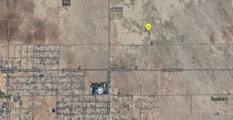 Land in Lake Los Angeles