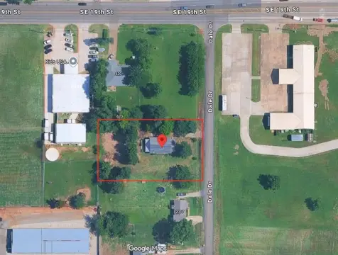 Residential Land in Moore, OK