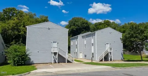 Leased Triplex Near Downtown