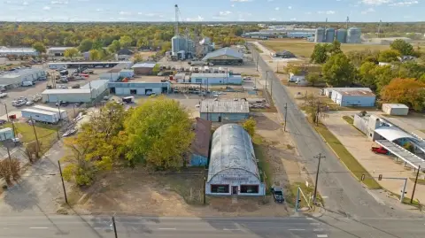 Paris, TX Warehouse Opportunity