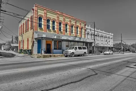Moulton Mixed-Use Historic Building