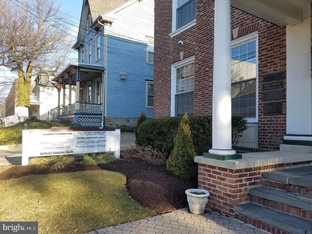 Picture 4