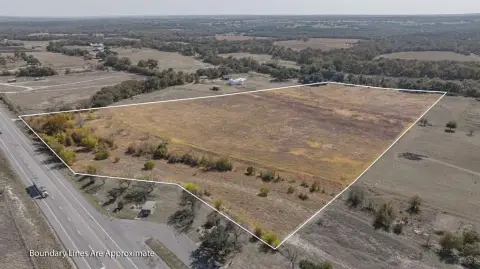19 Acres of Highway Frontage