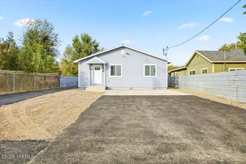 New Duplex in Sunnyside, WA