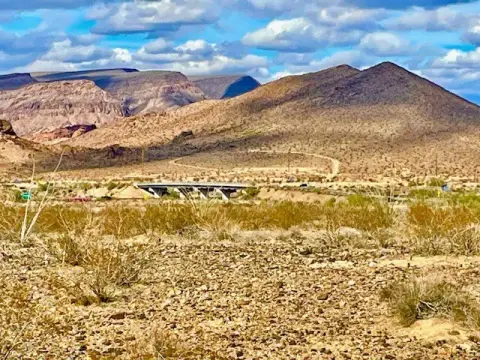 Land Near Interstate in Yucca
