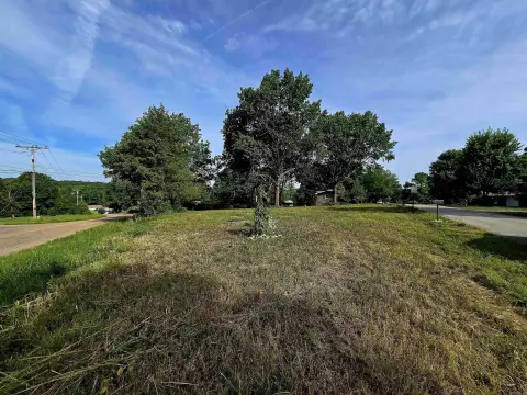 Residential Lot in Quiet Ozarks