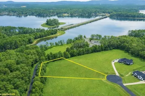 Residential Lot Near Lake