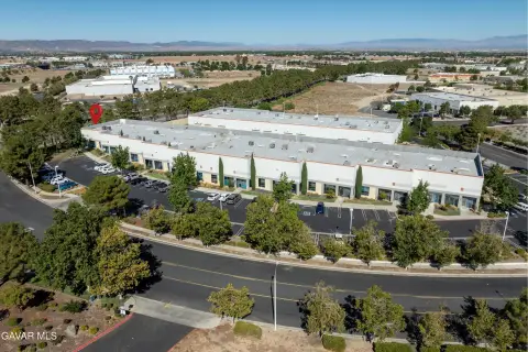 Lancaster Office/Flex Space Available