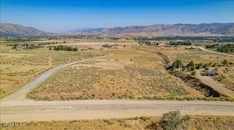 Tehachapi Land with Mountain Views