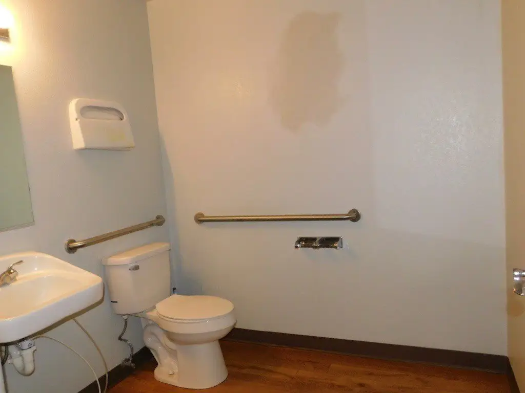 Picture 33