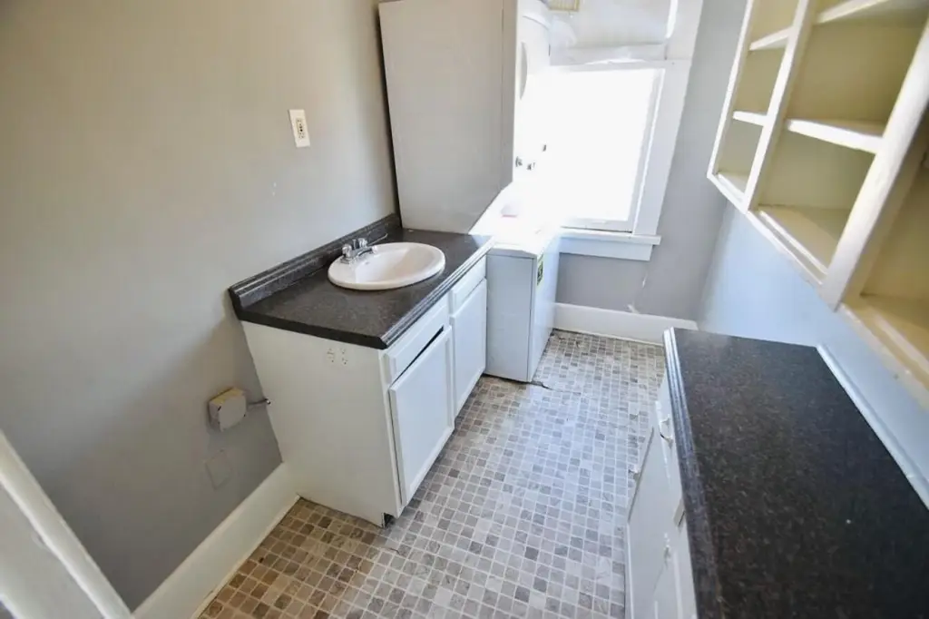 Picture 19