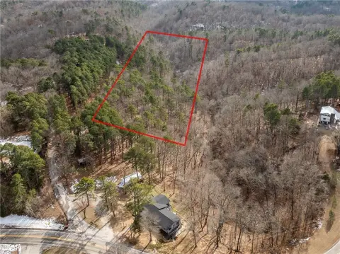 Recreational Hunting Land in Wooded Setting