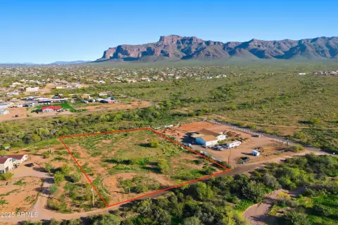 Land in Apache Junction, AZ