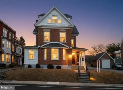 Commercial Office Suite For Lease