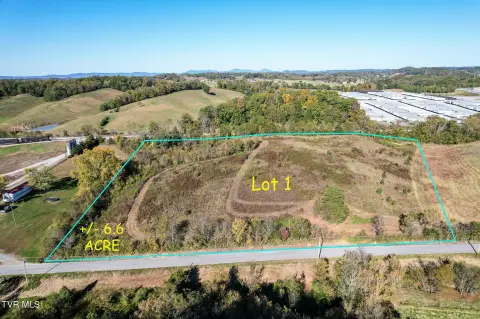 Spacious Acreage Building Tract