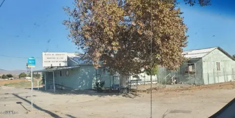 Littlerock Warehouse on Pearblossom Highway