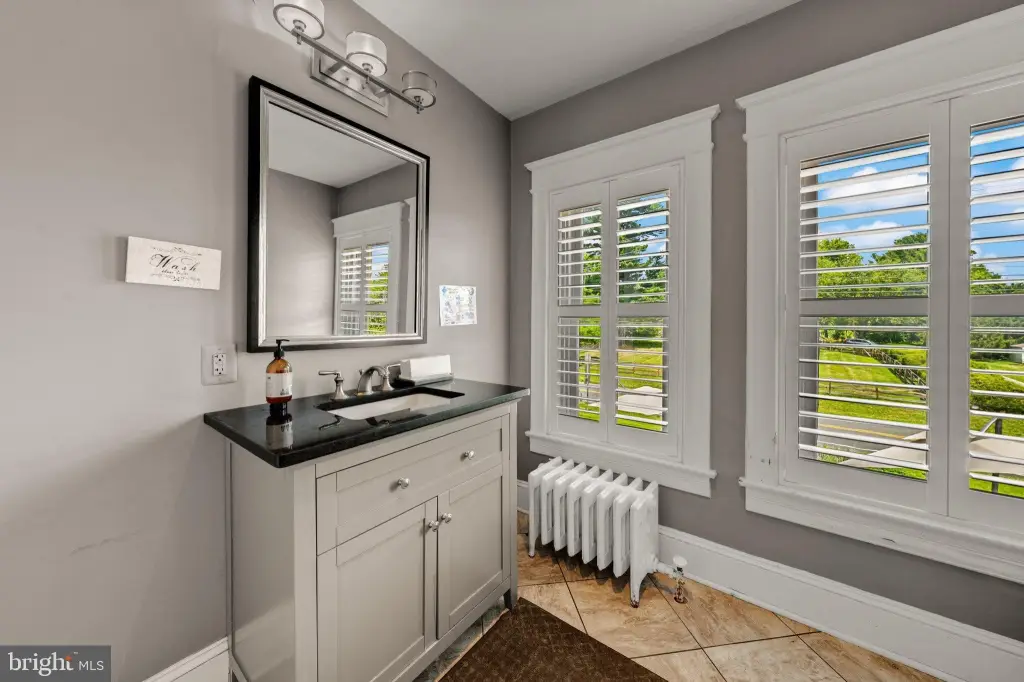 Picture 36