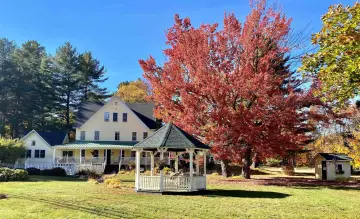 Historic Inn in Jackson Village
