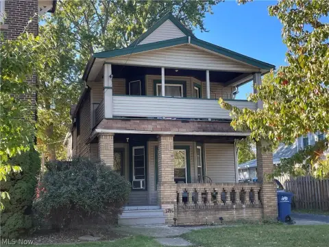 Duplex with Front Porches
