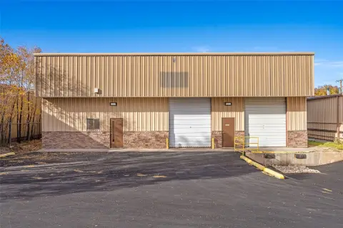 Dock-High Warehouse Building